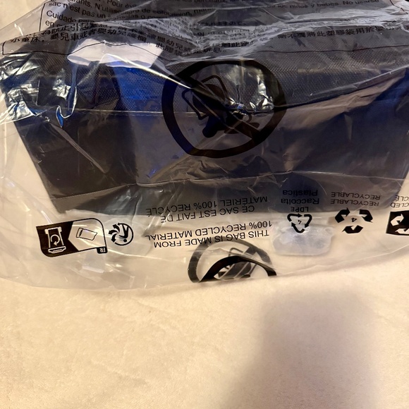 michael kors backpack - Picture 5 of 5